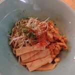 もつ平 - もつ柔らか白髪ネギとの相性良きです