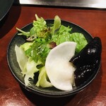 鉄板焼き 大和 - 大和風自家製ドレッシングのサラダ