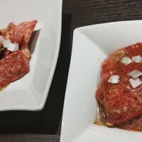 叙々苑 新宿小田急ハルク店 - ハーフたんざくタン塩焼き・ハーフ牛切落し焼き