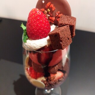 〆パフェ しろ_0