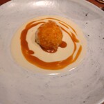 NK - 海老しんじょにアメリケーヌソースとブールブランソース。これは強烈に印象に残りました。椀に使う海老しんじょをブールブランで食ってこんなに美味しくなるとは思いもせなんだ。