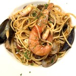 ランテルナ - 七種類の魚介いっぱい漁師風トマトソース