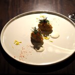 Re：Journal - Antipasto：サーモンマリネと紅ズワイガニのタルタル/レモンとレフォールクリーム/スパイシーなハーブのサラダ