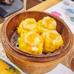 點心到 - 焼売 エビ沢山入ってます♡♡