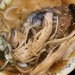 四つ角飯店 - 箸でほぐせるが肉感は残った仕上がり