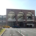 ログキット - 南国情緒満点の佐世保駅東口