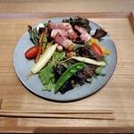 だしとおにぎり 一汁一飯 - ベーコンサラダ
