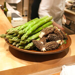 SUGALABO - モリーユ茸、ヤマガラグリーンアスパラガス