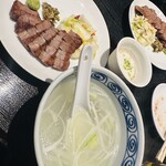 炭火牛たん 仙牛 国分町店 - 