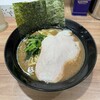 横浜ラーメン 響家