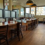 カルビ丼とスン豆腐専門店 韓丼 - 座席