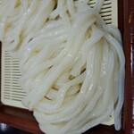 242598459 - 麺が美しく艶々と輝いている。