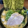 横浜ラーメン 弐七家 白根本店