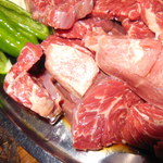 春香園 - 豚タンと牛さがり