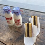 ミルクスタンド シベリあん - 大内山牛乳の方が濃くて美味しかった