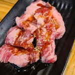 Remon Sawa Gohyakuen Nomihoudai Yakiniku Horumon Sakabaiiniku - 