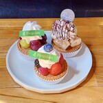 ペルゴラート - この３つはダマンド土台のタルト