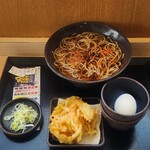 ゆで太郎 - 料理写真:朝そば生たまごに一味を振りかけ(^_-)