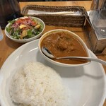 スパイスボックス - チキンカレー（辛口）￥1,000