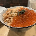 岸壁　炉ばた - 親子丼(鮭ｲｸﾗ)