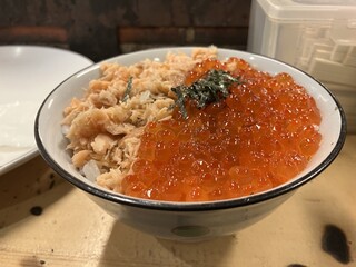 岸壁　炉ばた - 親子丼(鮭ｲｸﾗ)