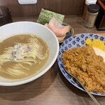 ヌードル＆スパイスカレー 今日の1番 - 