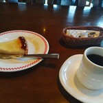 カフェテリア アメニティ - コーヒーと洋梨のタルト