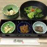 寿司の美登利 - お通したち