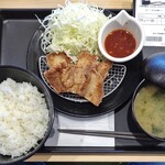 松のや - ムートート “タイ風豚バラ唐揚げ” 定食（ライス大盛り）