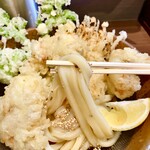 まる博 - かしわ天ぶっかけ（並・冷）（￥850）