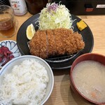 Tonkatuaoki - 特ロースかつ定食 ¥2,200