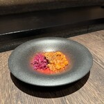 yakinikugurou - 前菜（牛バラ肉のトマト煮込み）