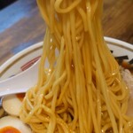 ストライク軒 - 麺はこんなかんじ。