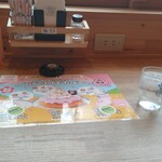 コメダ珈琲店 - テーブル