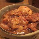 煮込みや まる。 - 牛スジ煮（みそ）