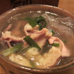 煮込みや まる。 - モツ煮（塩）