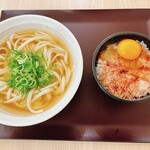 つるこし 静岡SA上り線店 - かけうどん＆かつおぶしTKG