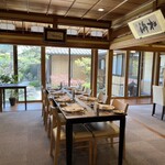 MAISON HIBINO - 手入れの行き届いた庭園が目の前に広がる素敵な空間