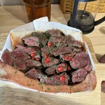 こんなにデカいサンドイッチは反則だ - 