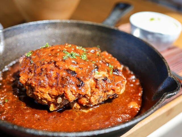 Monsieur Masuno ARPAJON 名取箱塚店（ムッシュ マスノ アルパジョン） - 館腰（ケーキ）の写真