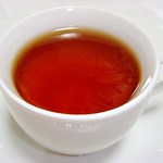 紅茶舗サウザンドリーフ - ｱｯｻﾑは良い色が出ますねｗ　縁のゴールデンリングがきれいｗ