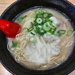 一大ラーメン - ワンタンメン