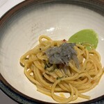 Nishideria - 静岡 生しらす 堺葱　自家製ビーゴリ
      ・・オイルベースのパスタ。長めでチューブ型のピーゴリを使用。生しらす、青葱のクレマ（泡状）