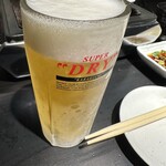 Yakiniku Horumon En - グラスが冷えていてビールが美味しい
