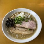 麺屋 扇 - 煮干し香る塩ラーメン大盛り930円