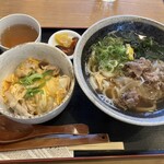 Niku Udon No Marujuu - 肉うどんと親子丼（小）