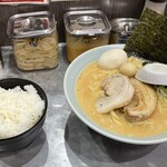 横浜家系ラーメン 魂心家 - 