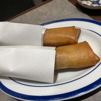ON the TABLE CHINESE - 