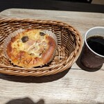 パン工房&カフェ PAS A PAS  - 