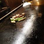 鉄板網焼き京さか - 